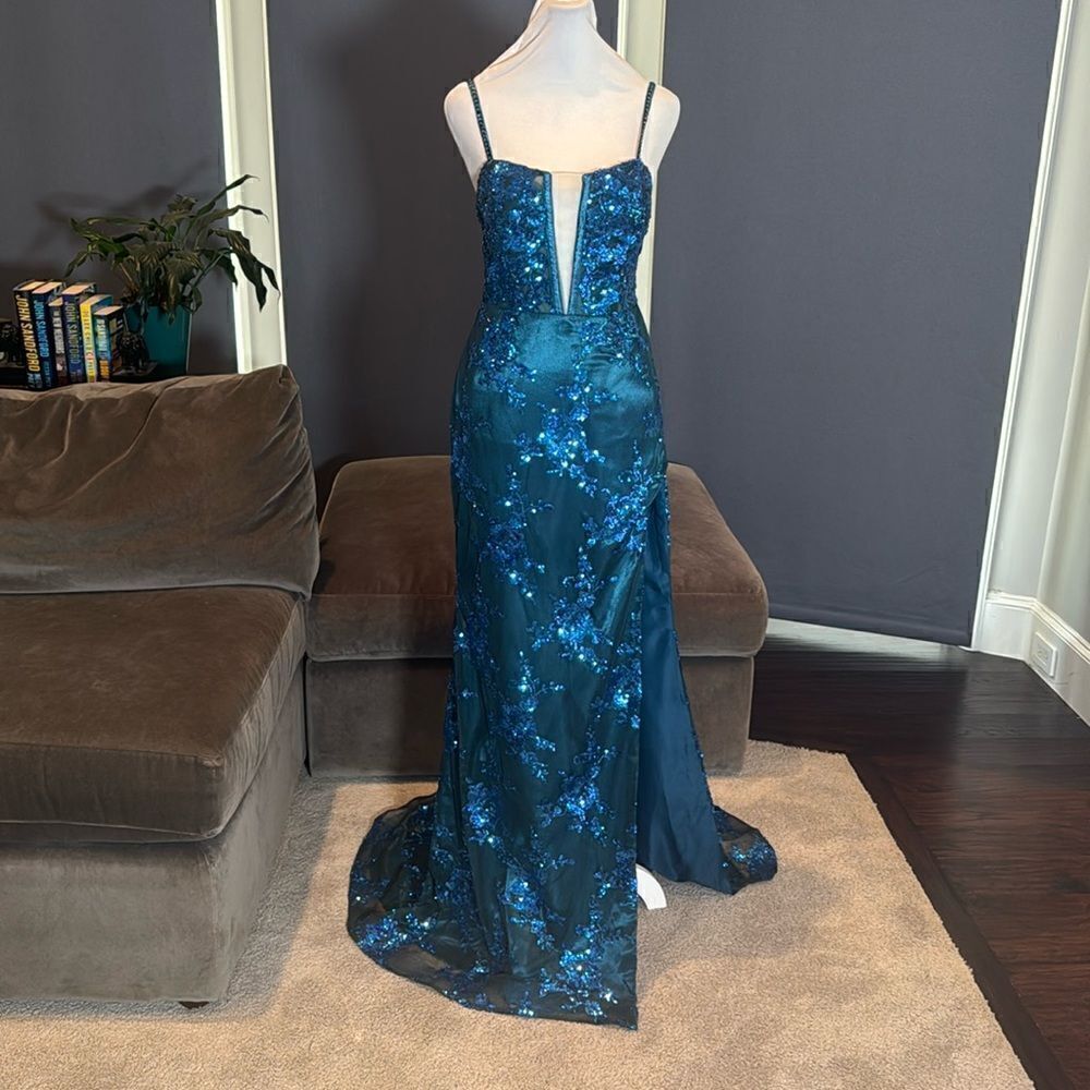 Women’s Blue/Green Mermaid Fit Prom Party Dress Sparkly Sequins Leg Slit Size 2